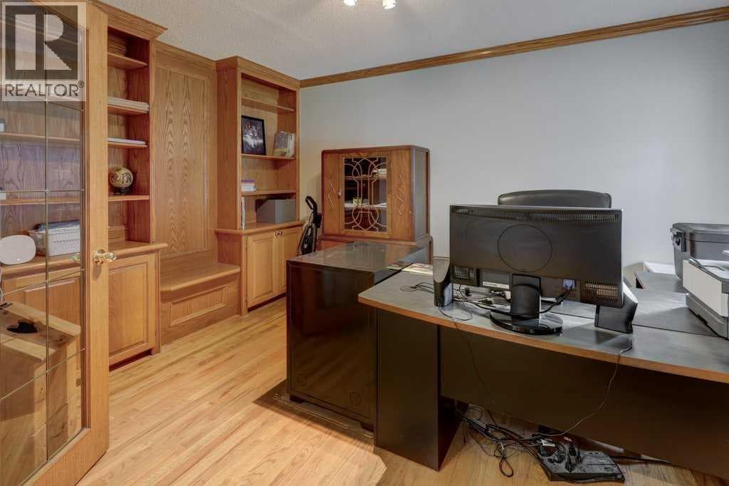 182 Harvest Creek Close NE property photo 4
