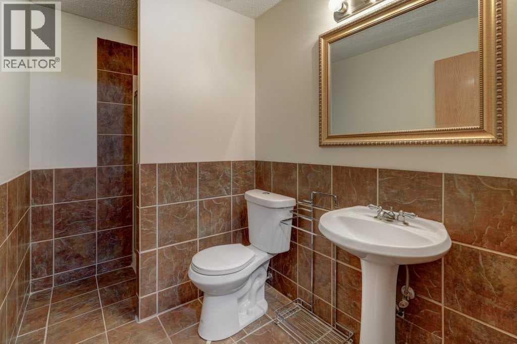 182 Harvest Creek Close NE property photo 29