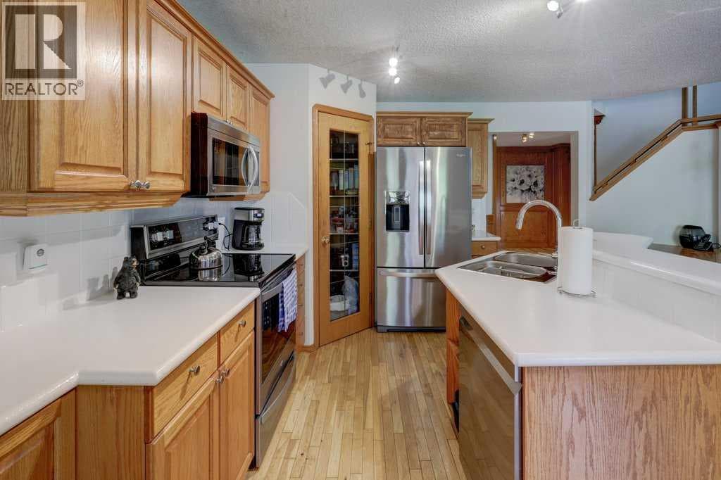 182 Harvest Creek Close NE property photo 7