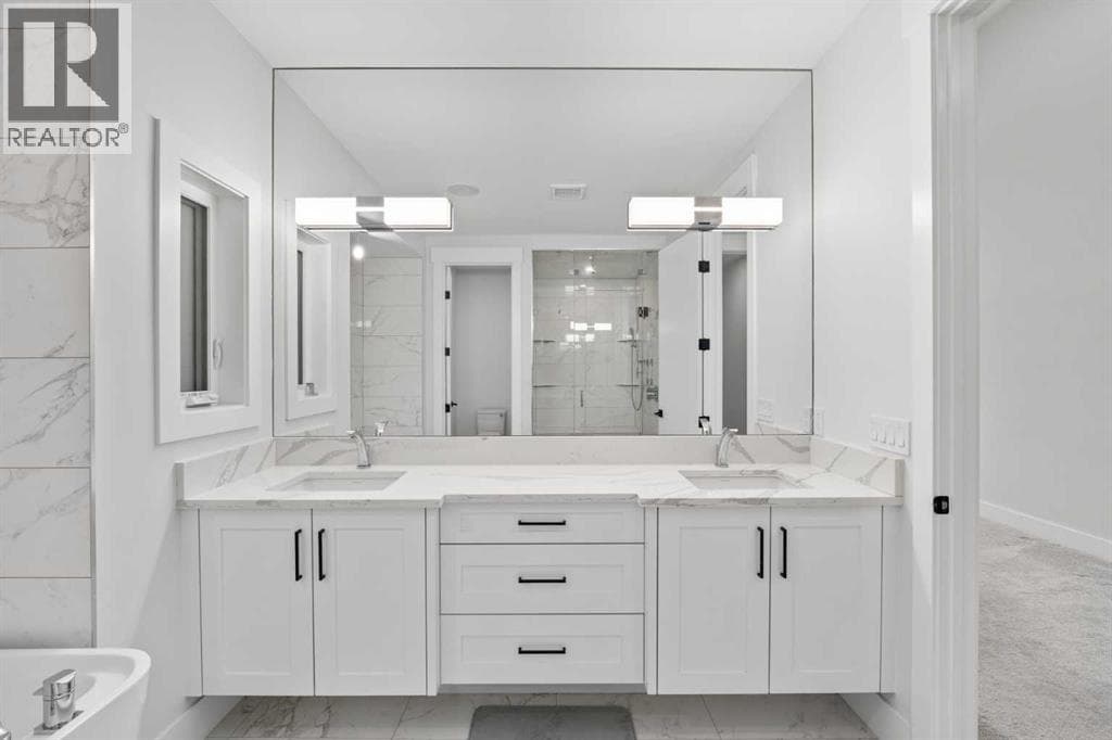 1937 44 Avenue SW property photo 20