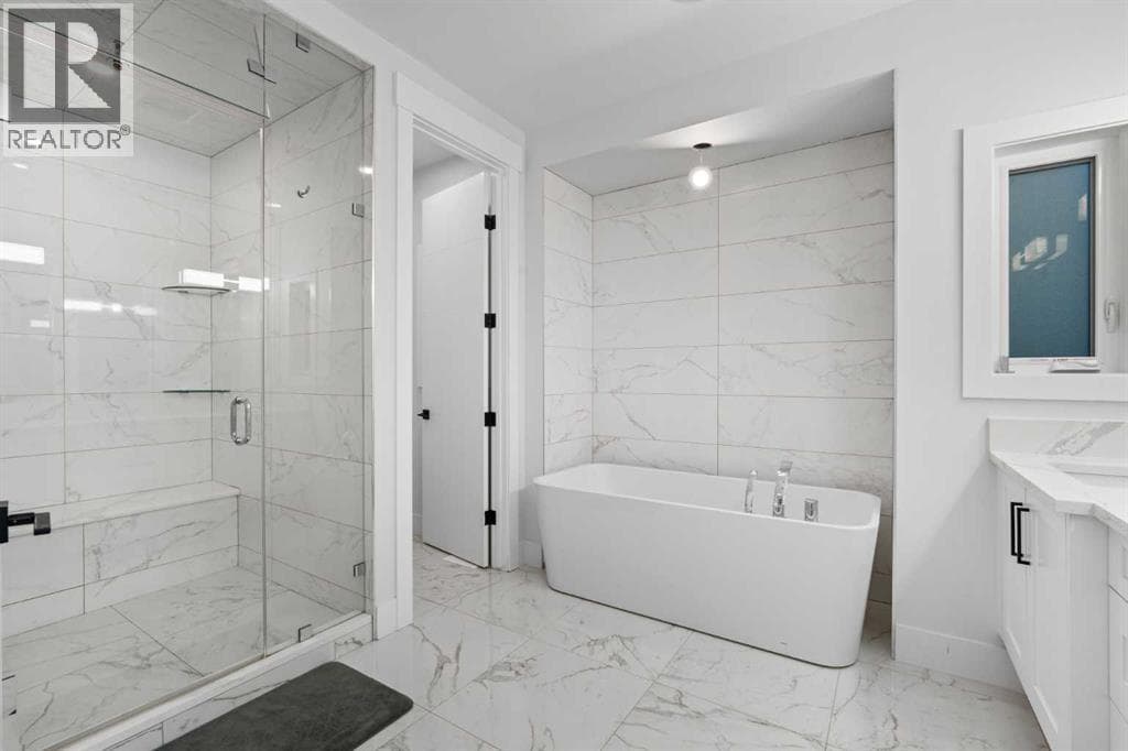 1937 44 Avenue SW property photo 21