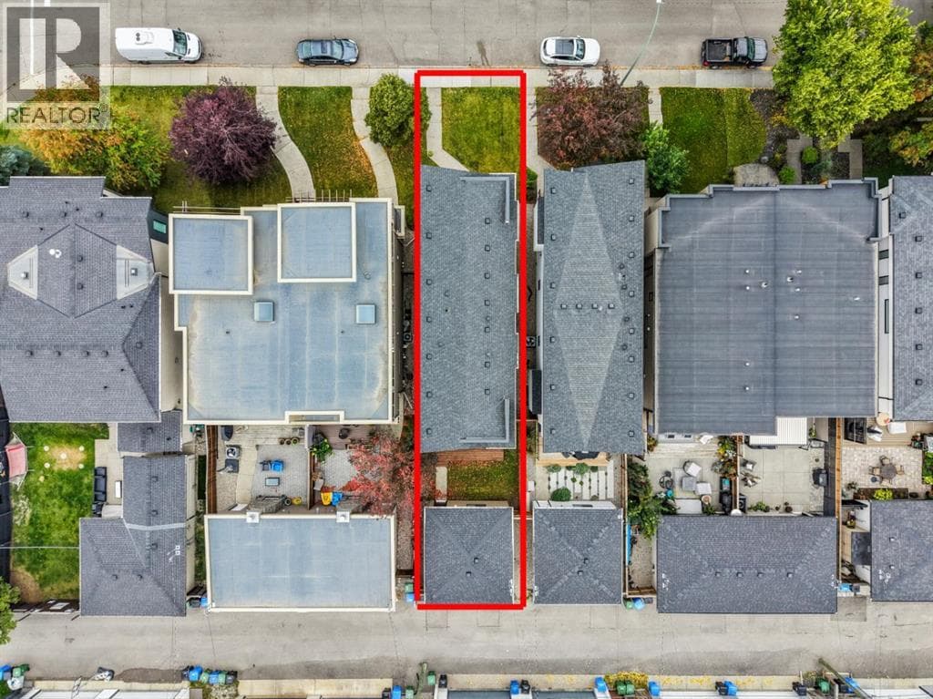 1937 44 Avenue SW property photo 32