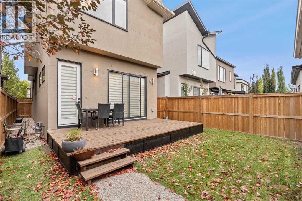 1937 44 Avenue SW property photo 29