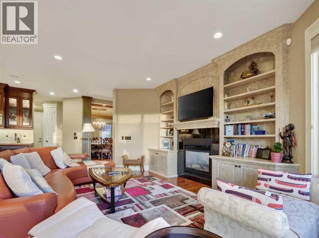 3221 77 Street SW property photo 28