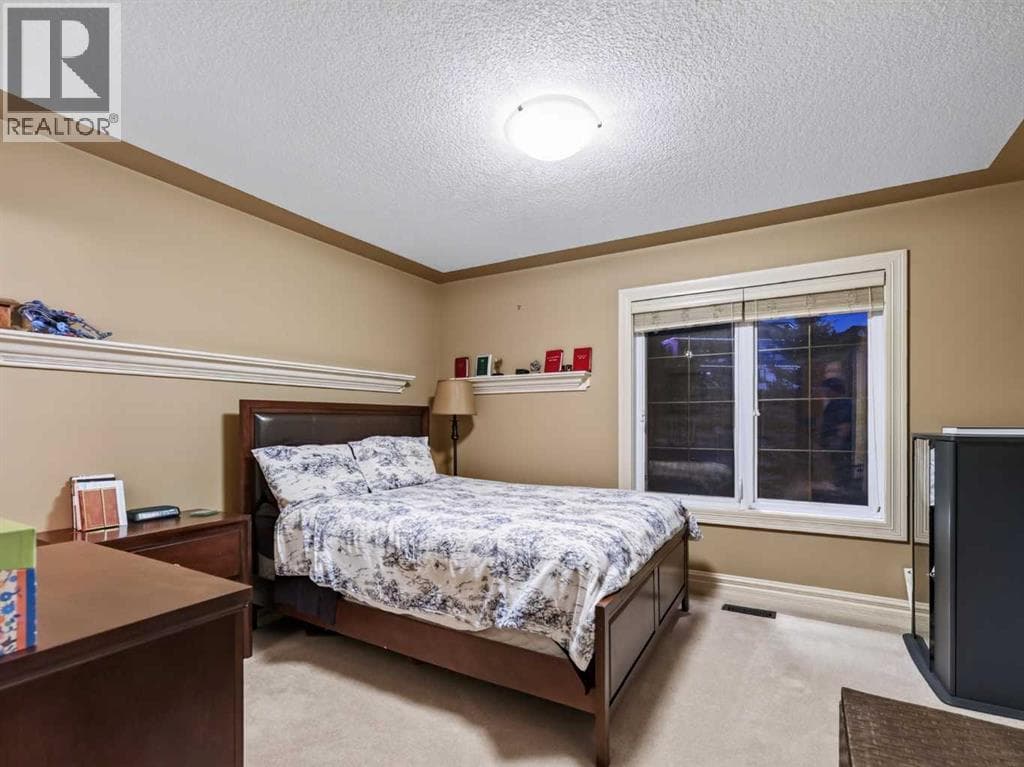 3221 77 Street SW property photo 43