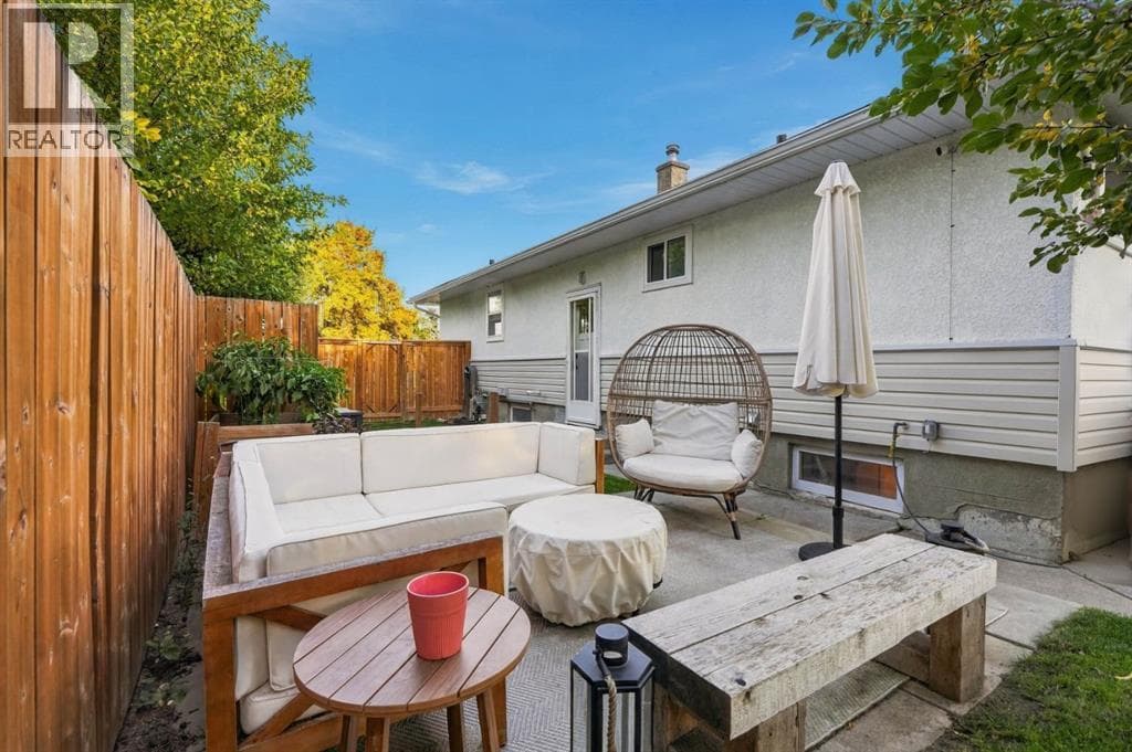 6031 Thornbank Drive NW property photo 35