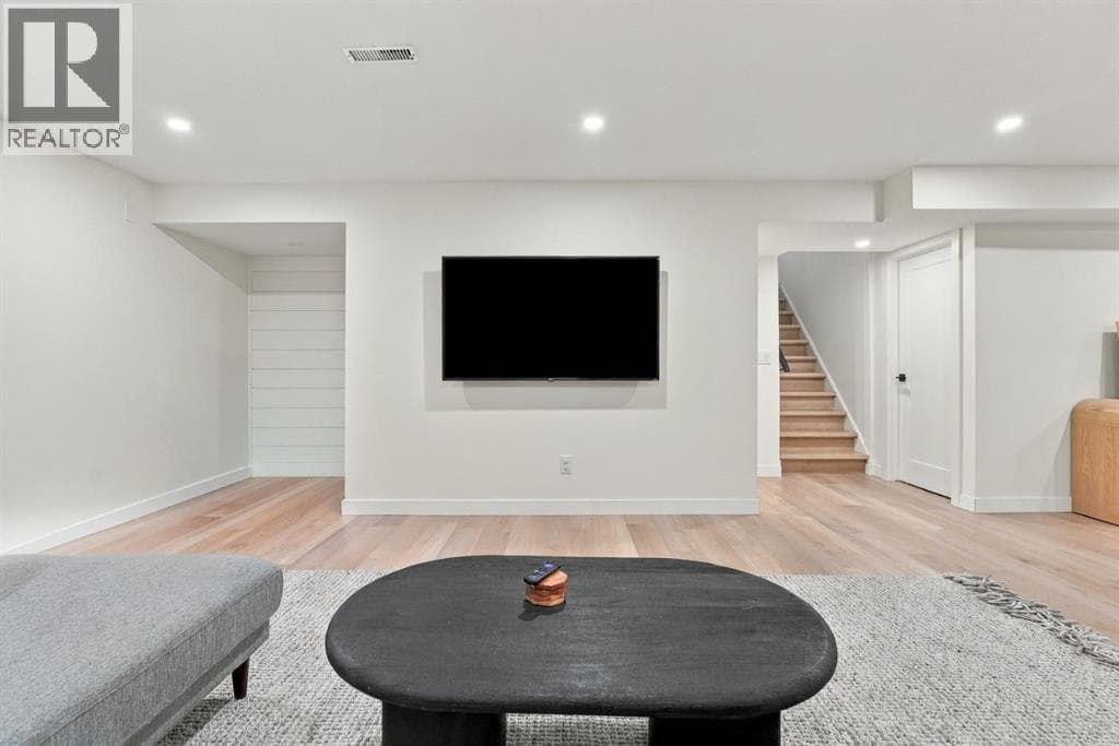 6031 Thornbank Drive NW property photo 29