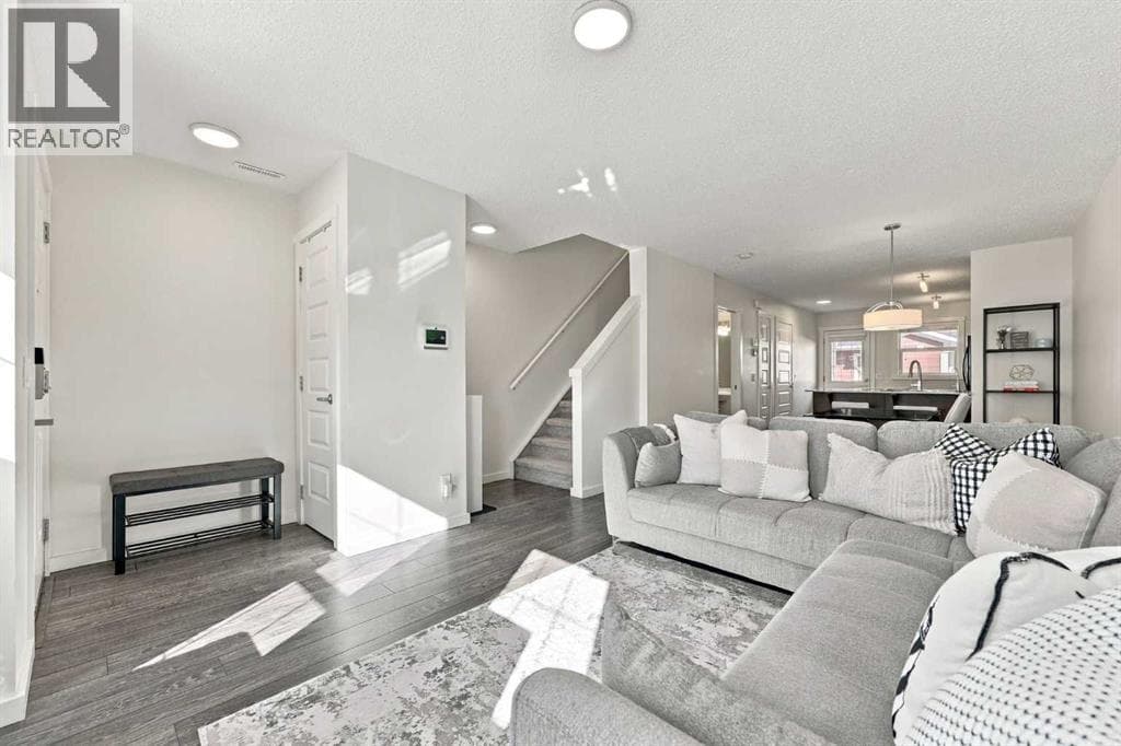 520 Auburn Bay Circle SE property photo 2