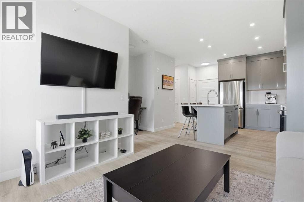 2405, 2117 81 Street SW property photo 10