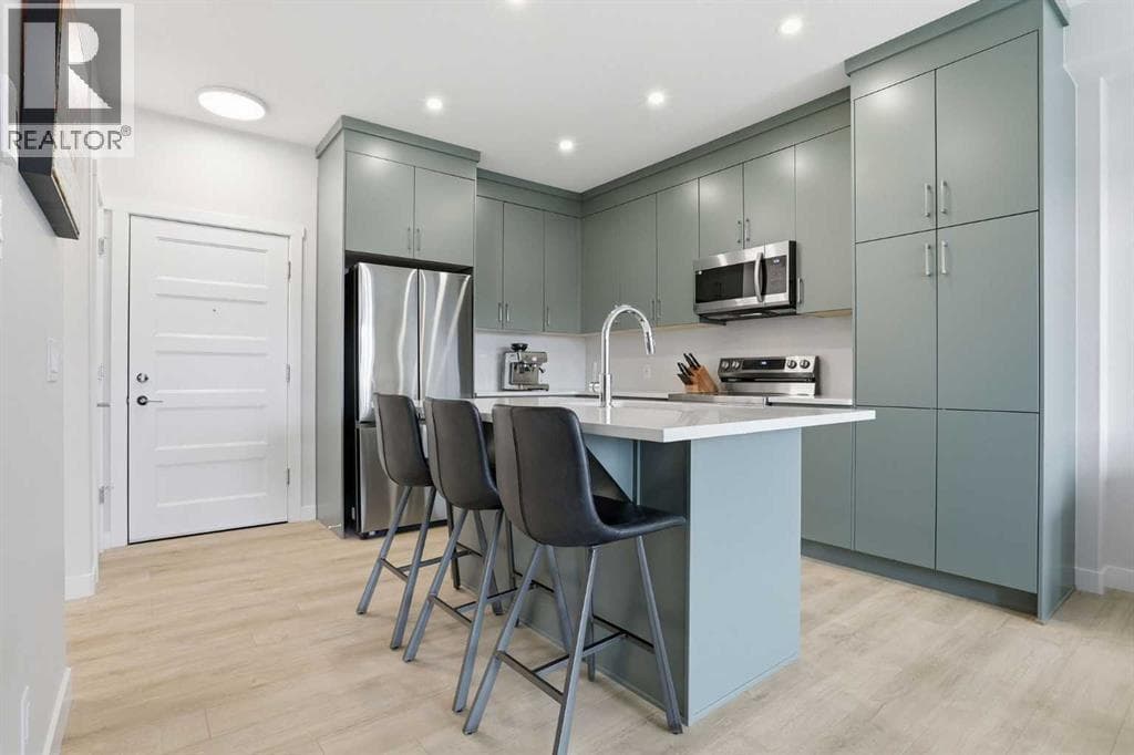 2405, 2117 81 Street SW property photo 5