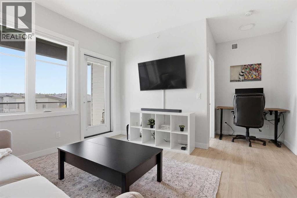 2405, 2117 81 Street SW property photo 9