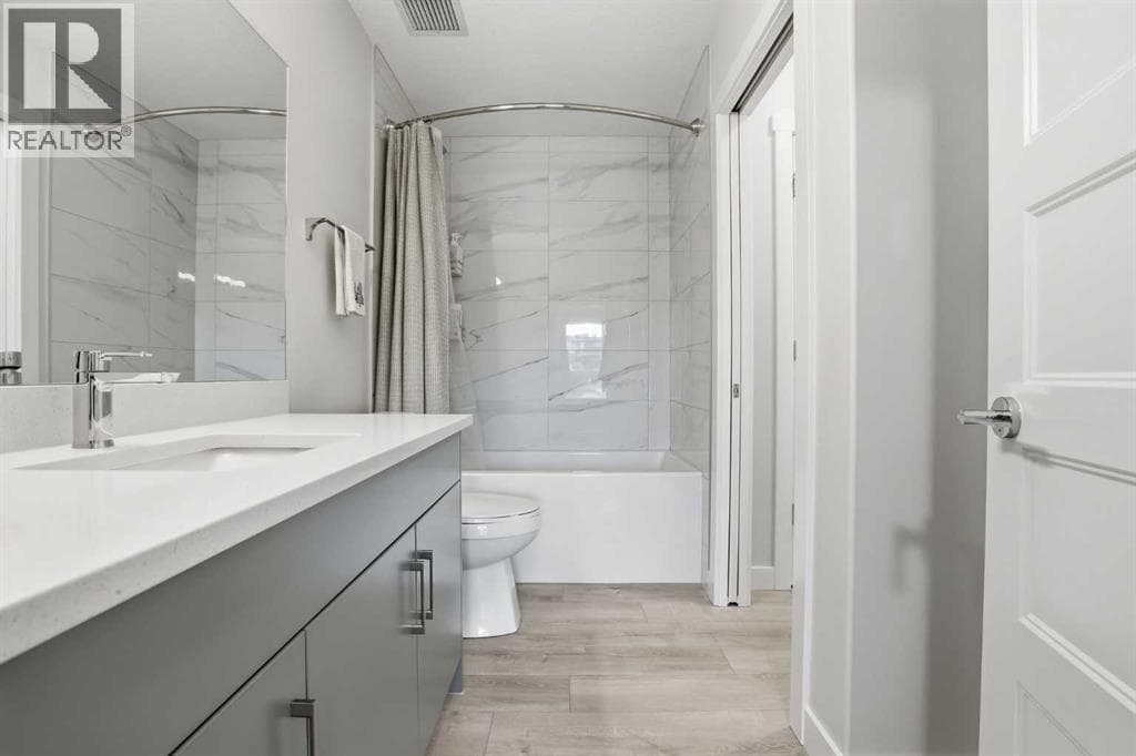 2405, 2117 81 Street SW property photo 17