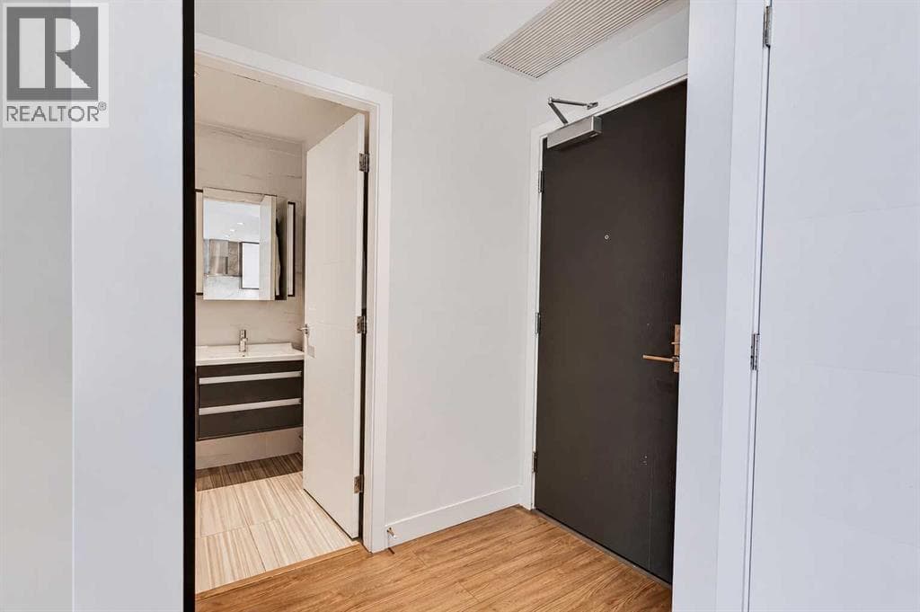 1601, 930 16 Avenue SW property photo 15