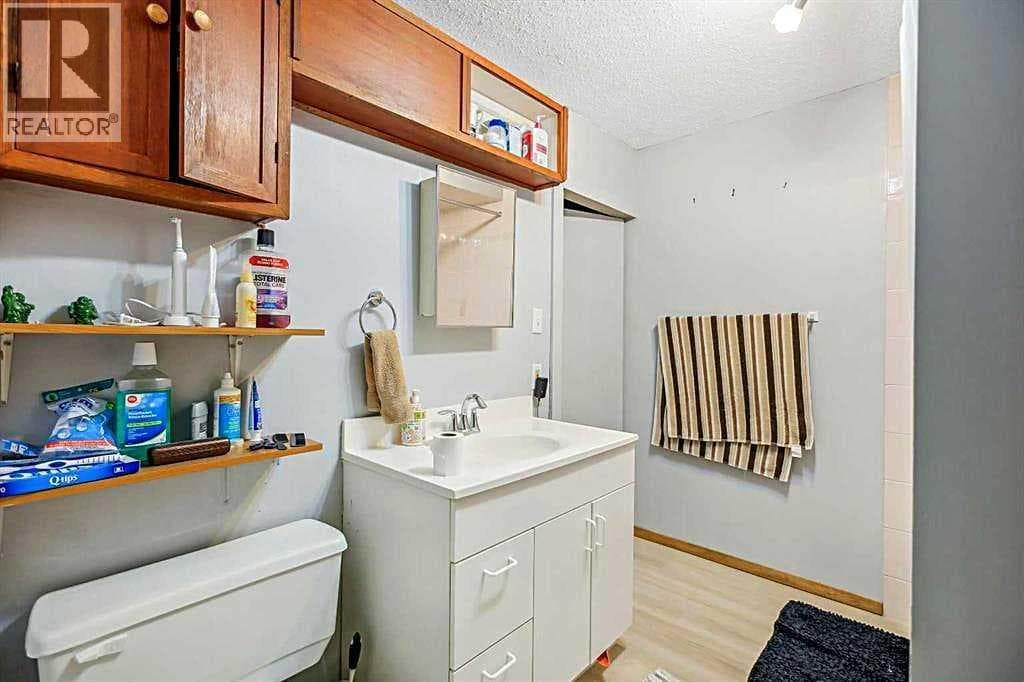 311 33 Avenue NE property photo 10